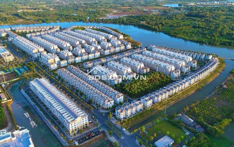 BÁN NHÀ PHỐ 84M2 - 5 TẦNG KHU ĐÔ THỊ VINHOMES GRAND PARK